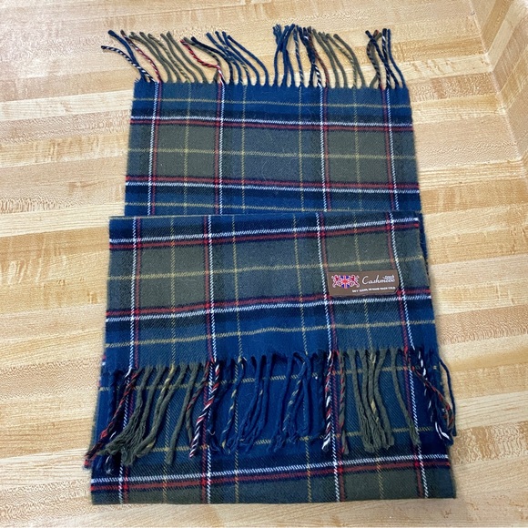 Cashmere Plaid Scarf - Picture 1 of 3